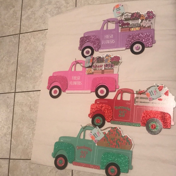 Bundle Set of 4 Spring Farmhouse Trucks - Picture 12 of 16